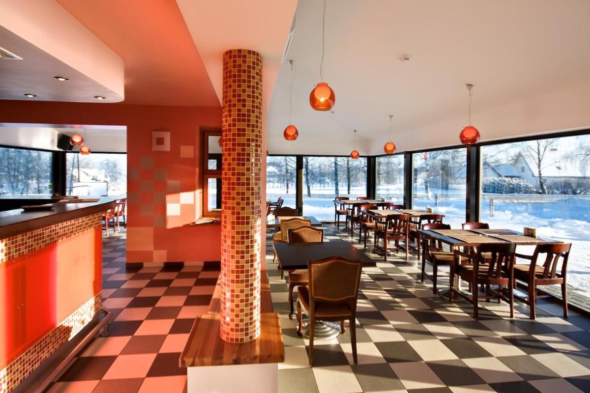 采西斯 Viesnica Atputa酒店 外观 照片